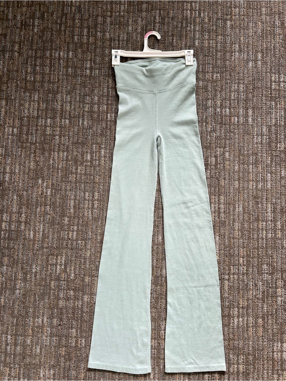 Pact On the Go-To Cropped Bootcut Leggings - Sage Green size small - Picture 2 of 5